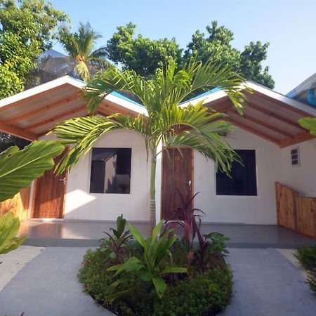 Resten Inn Thoddoo Exterior photo
